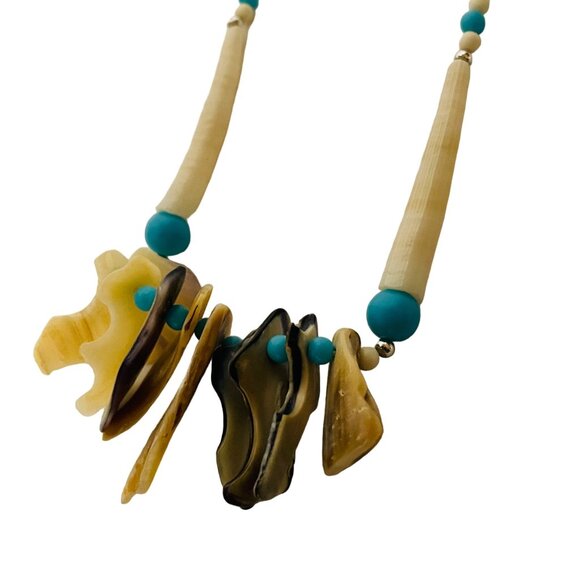 Vintage Turquoise & White Beaded Shell Necklace With Magnetic Clasp 16" - Picture 7 of 9